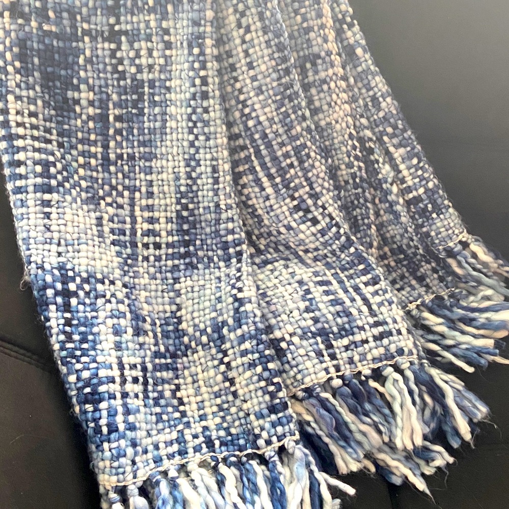 Blue woven throw/blanket - home goods